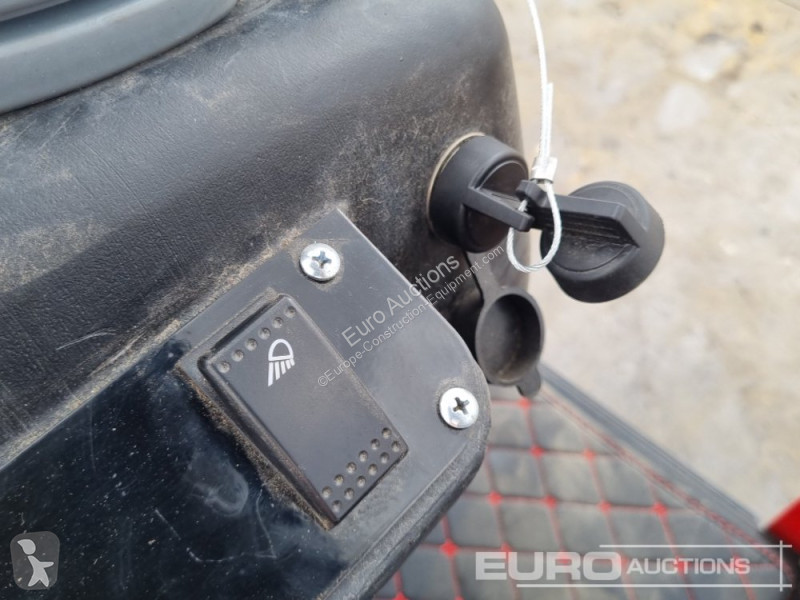 Escavatore JPC HT12