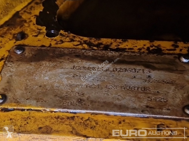 Escavadora JCB