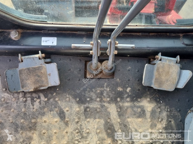 Escavatore Takeuchi