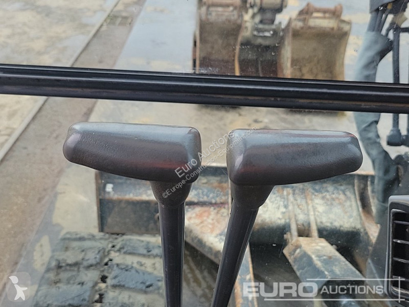 Escavadora Kubota KX080-4A