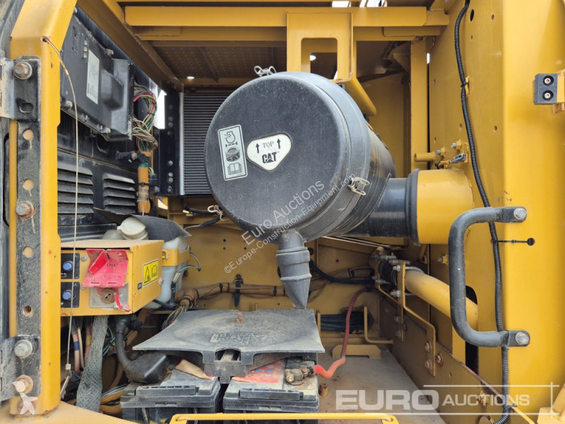 Escavatore Caterpillar 2