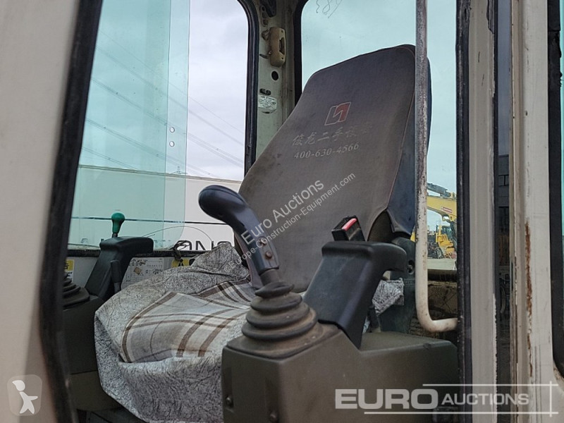 Escavadora Takeuchi TB150