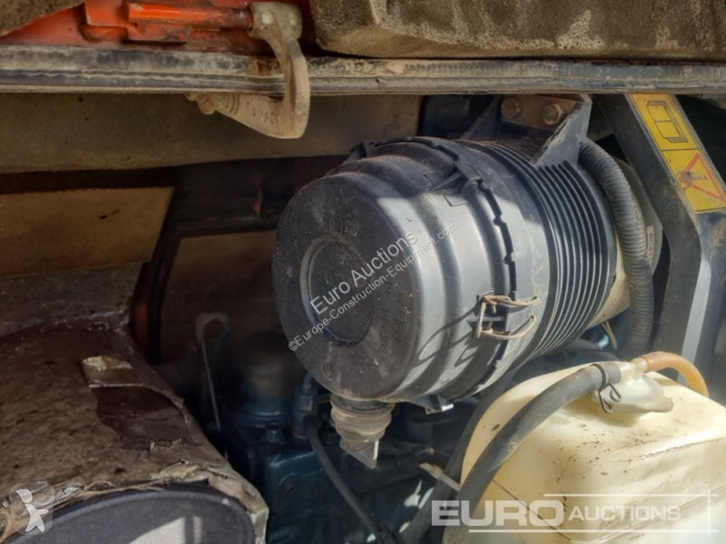 Lopatový nakládač Kubota KX71-3