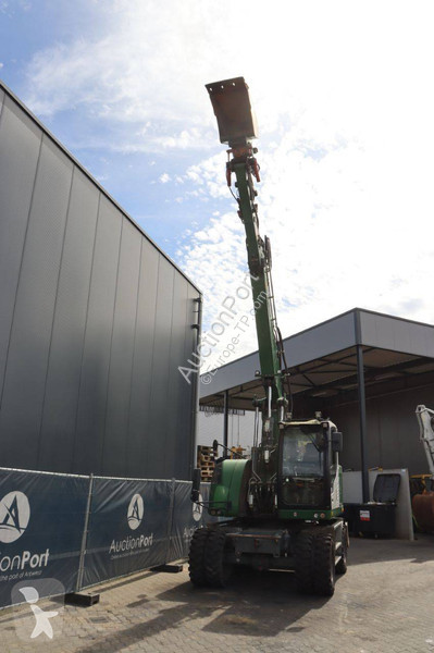 Excavator Liebherr A  Compact