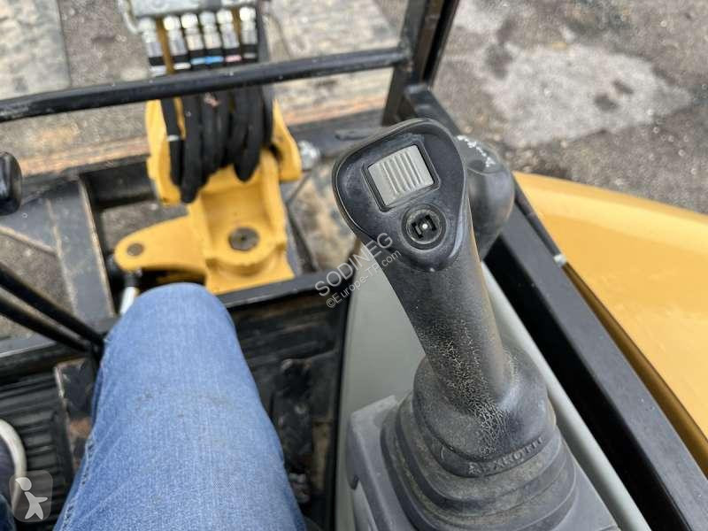 Escavatore Caterpillar CR