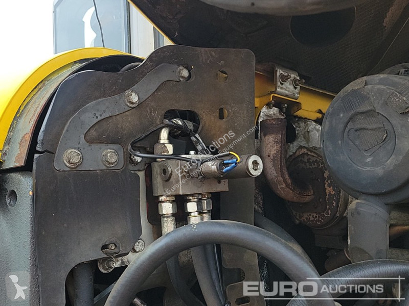 Escavadora  8003