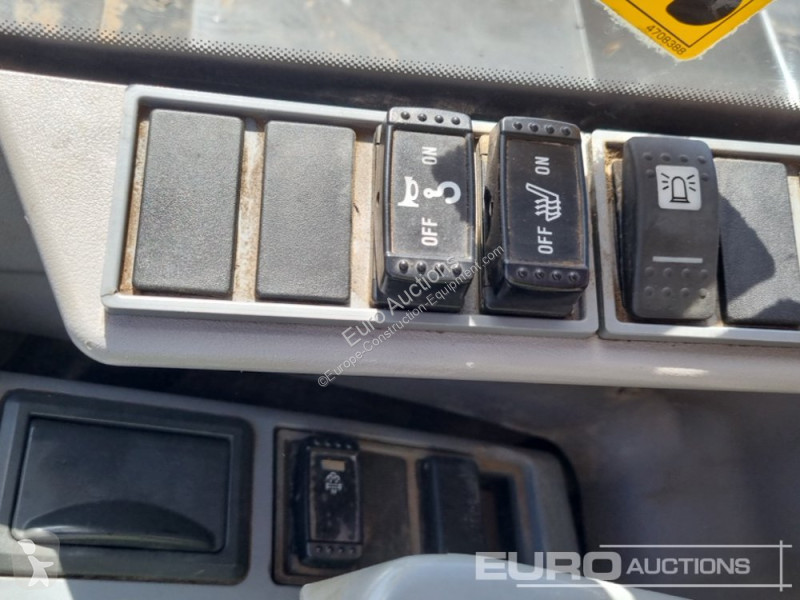 Escavatore Hitachi B-6