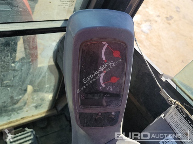 جرافة Kubota U27-4