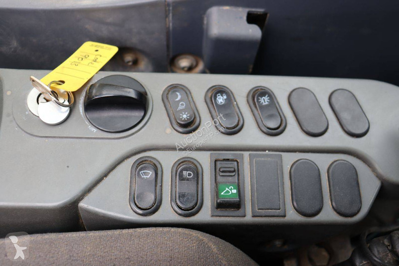 جرافة Komatsu PC290LCD-10
