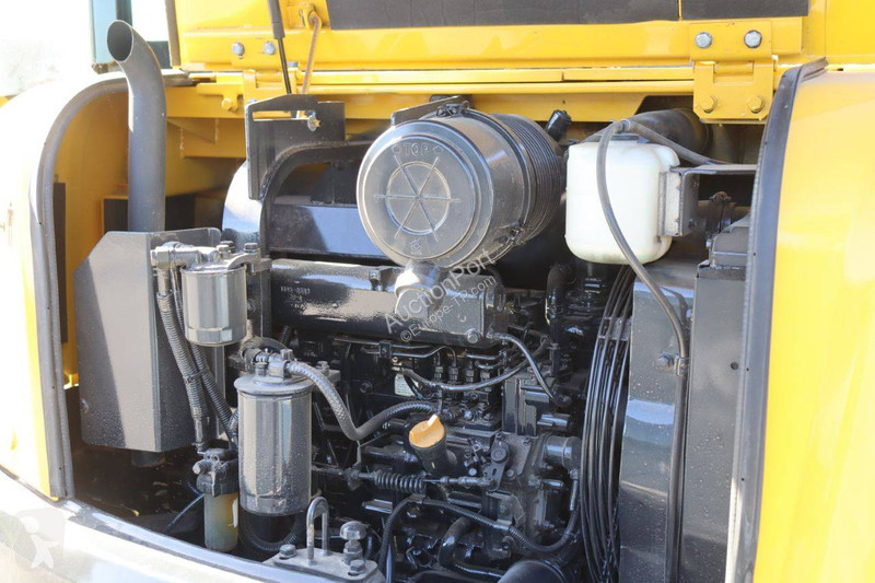 Escavatore Komatsu PC56-7