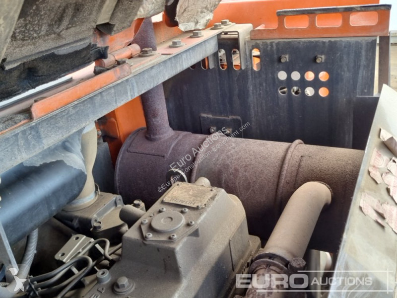 Lopatový nakládač Hitachi B-5A