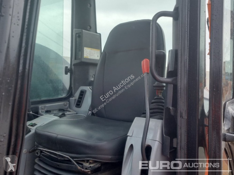 Lopatový nakládač Kubota KX163-5