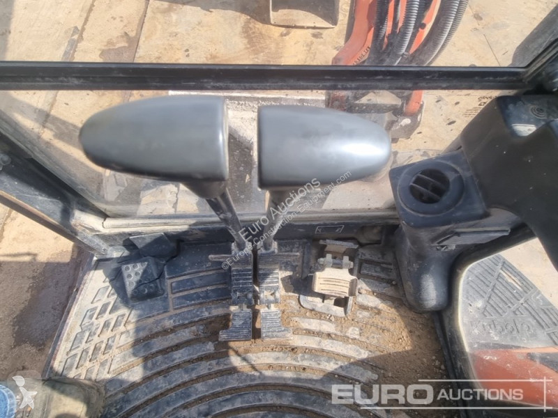 Lopatový nakládač Kubota KX101-3