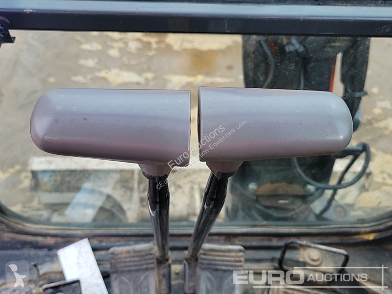 Lopatový nakládač Hitachi ZX26U-6 CR