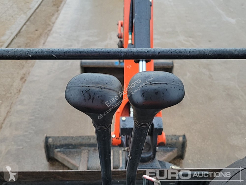 Lopatový nakládač Kubota KX015-4