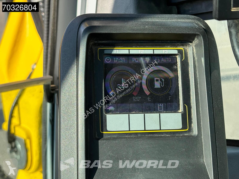 جرافة Wacker Neuson Powertilt