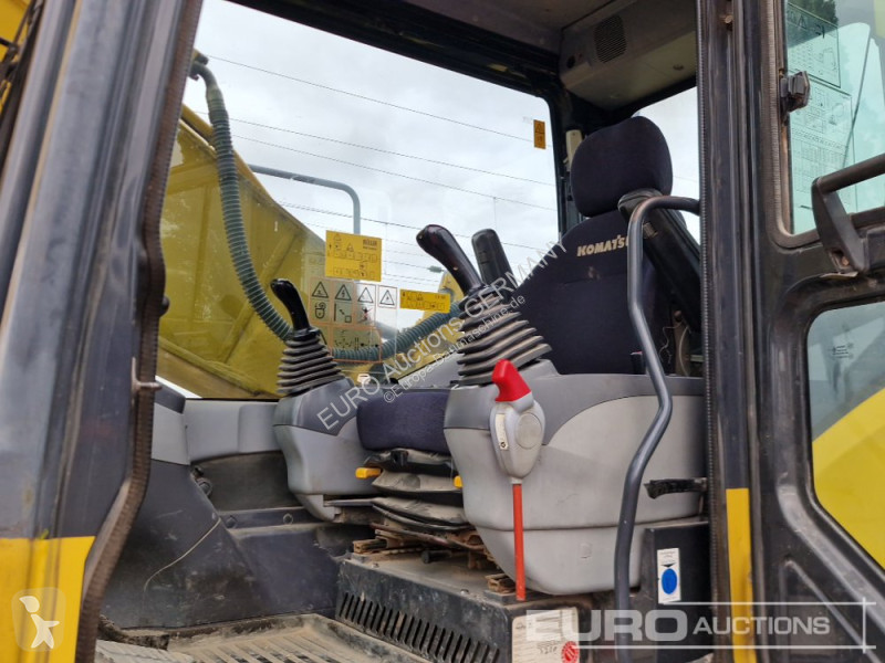 جرافة Komatsu PC210LC-7K