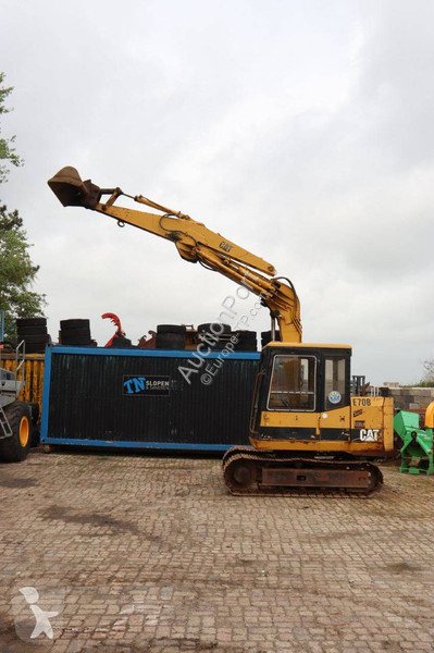 Rýpadlo Caterpillar E70B
