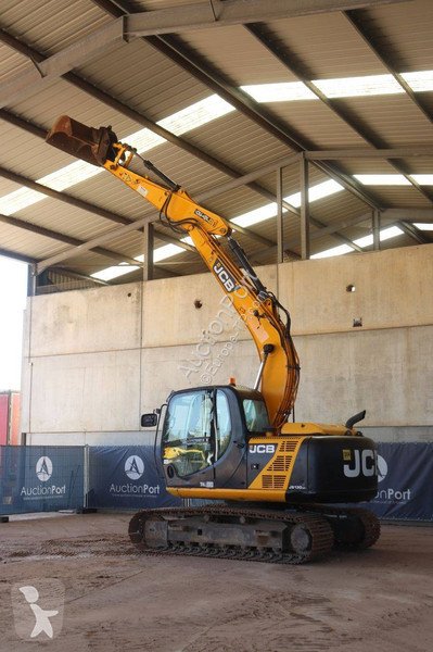Excavator JCB