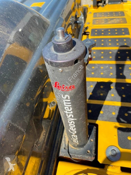 Excavadora Komatsu 11E0 + système de guidage 3D...