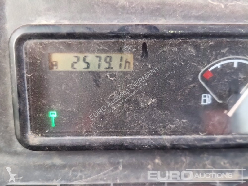Багер Volvo ECR25D