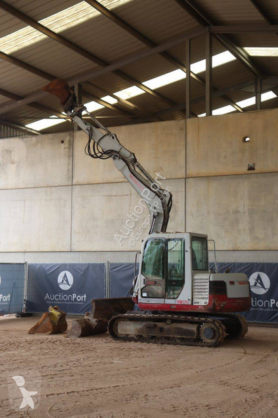 جرافة Takeuchi