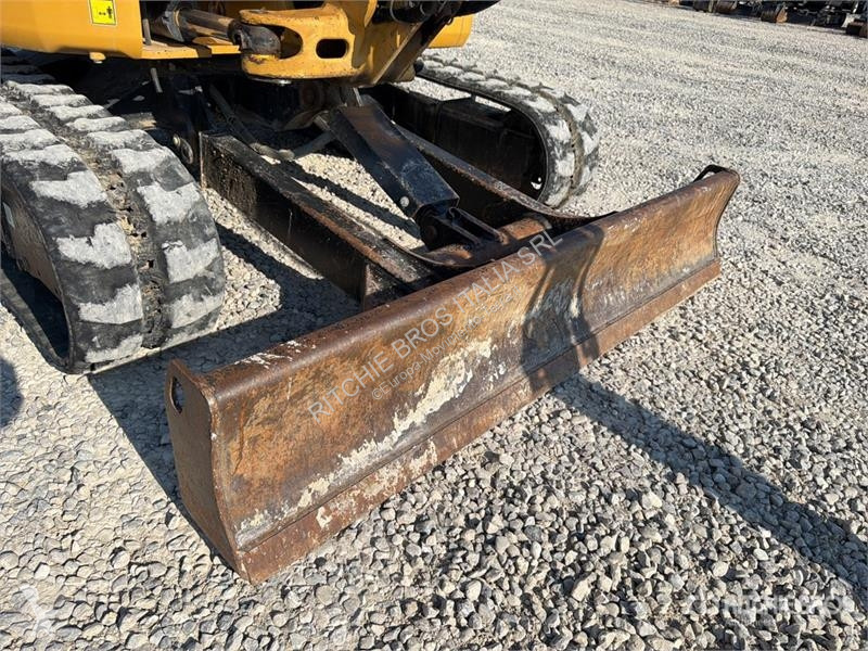 جرافة Caterpillar E Mini Excavator