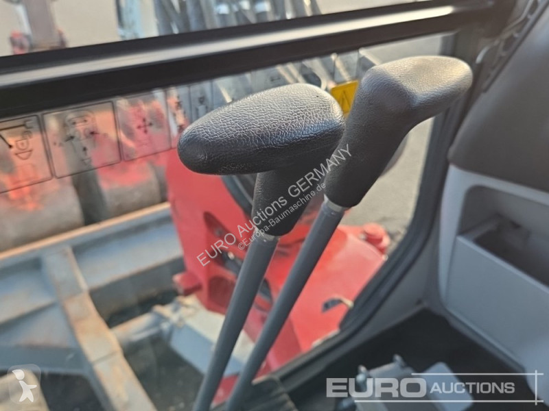 Pelle Takeuchi 2