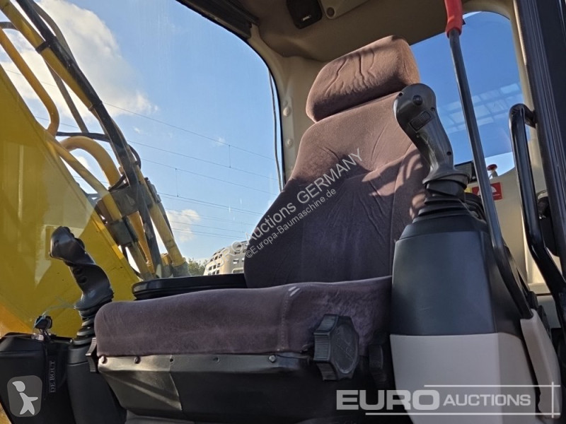 Excavadora New Holland