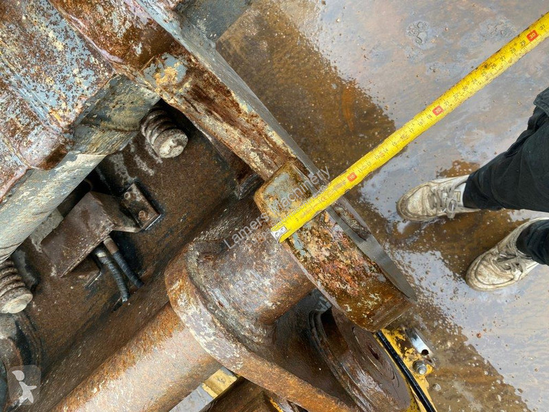Escavatore Caterpillar NVT