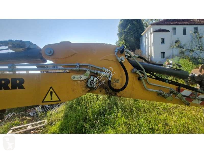 Lopatový nakládač Liebherr A COMPACT