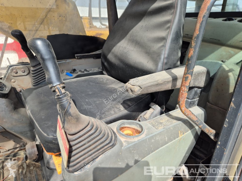 Escavatore Komatsu PC210-8M0