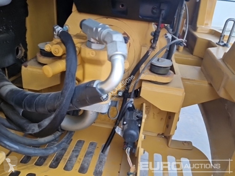 Escavatore Caterpillar 305.5E2