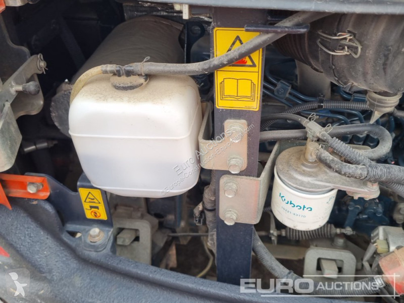 Escavadora Kubota KX027-4