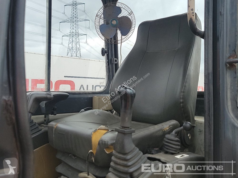 Escavadora Doosan DH35