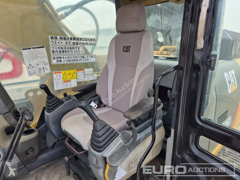 Escavatore Caterpillar 2