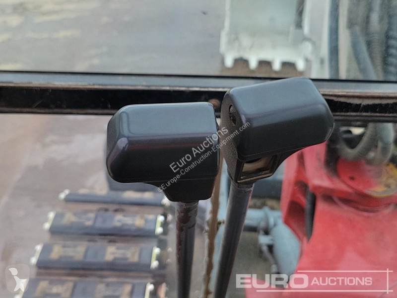 Escavadora Takeuchi TB150