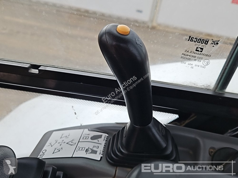 Escavadora Bobcat Z