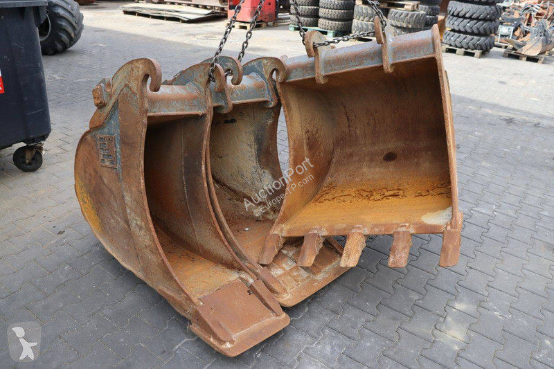 Excavator Komatsu PW118MR-11