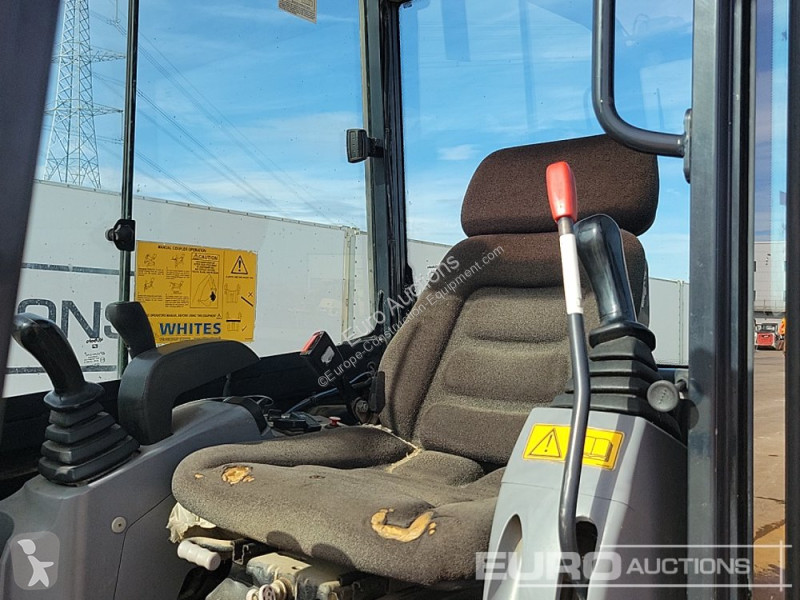 Lopatový nakládač Kubota KX027-4
