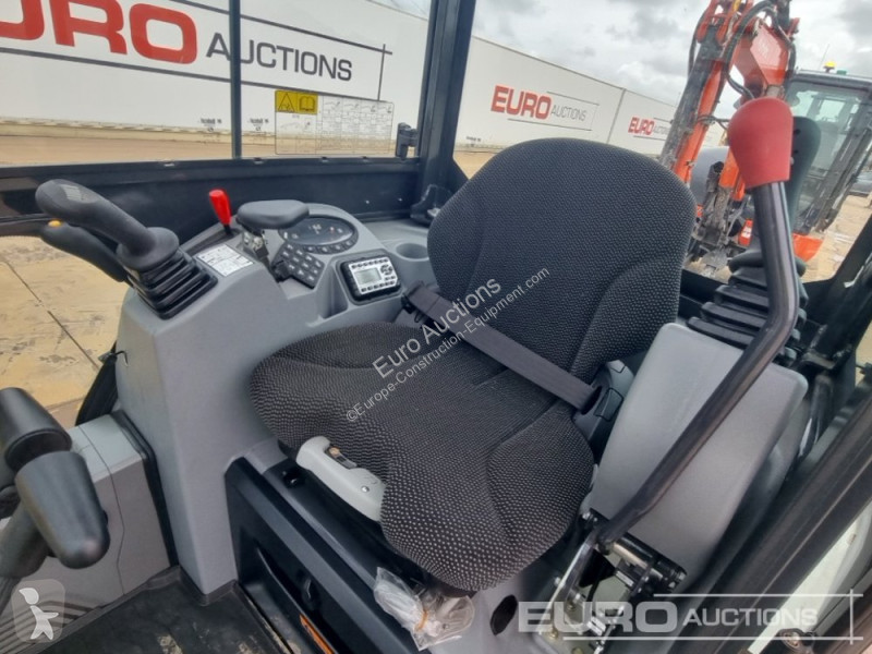Excavator Bobcat E19