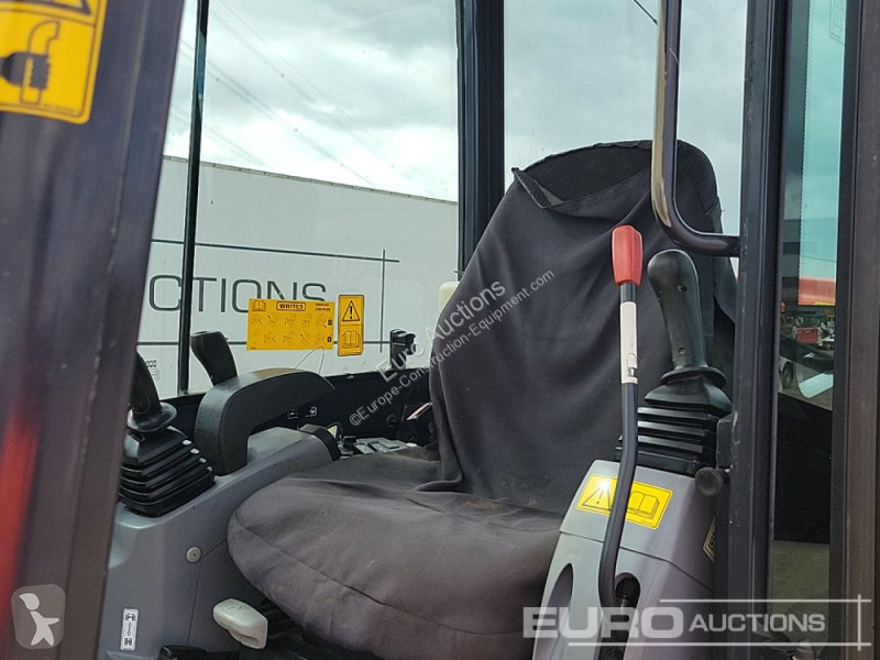 جرافة Kubota KX019-4
