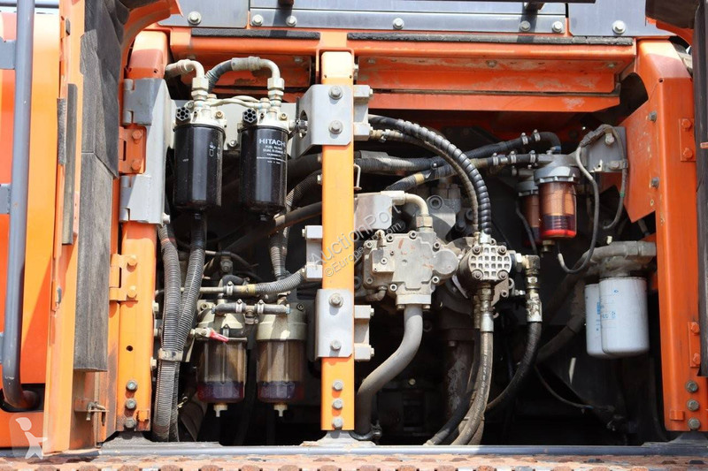 جرافة Hitachi ZX490LCH-6