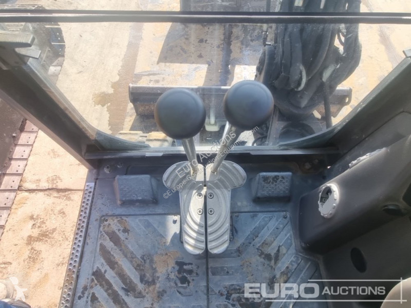Lopatový nakládač Volvo ECR50D