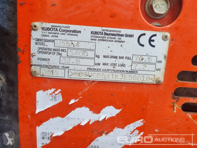 Lopatový nakládač Kubota U55-4