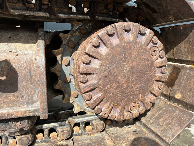 جرافة Caterpillar L