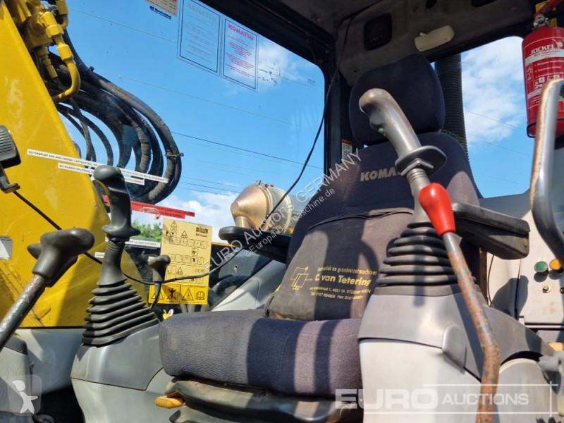 جرافة Komatsu PC138US-2E1