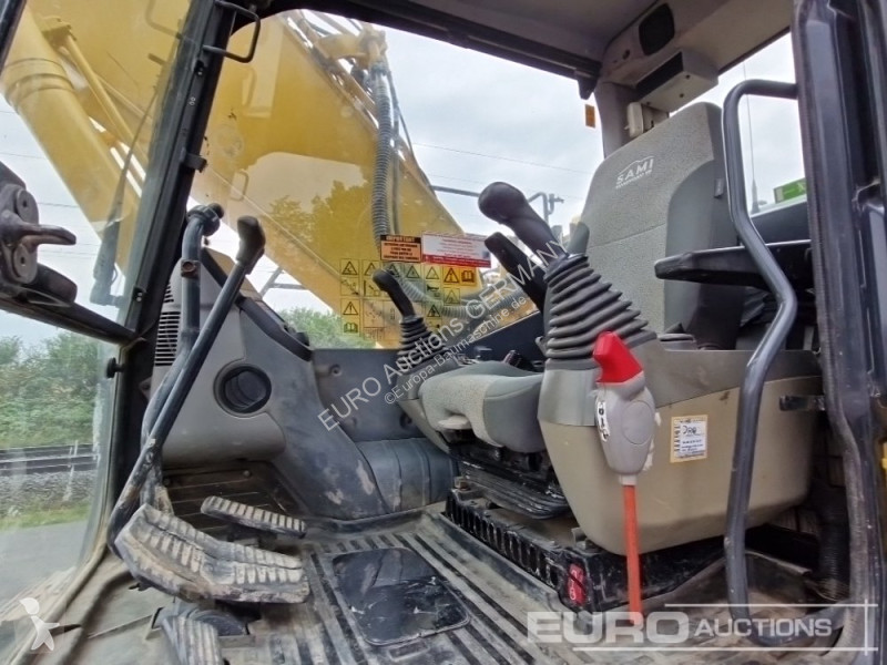 جرافة Komatsu 10