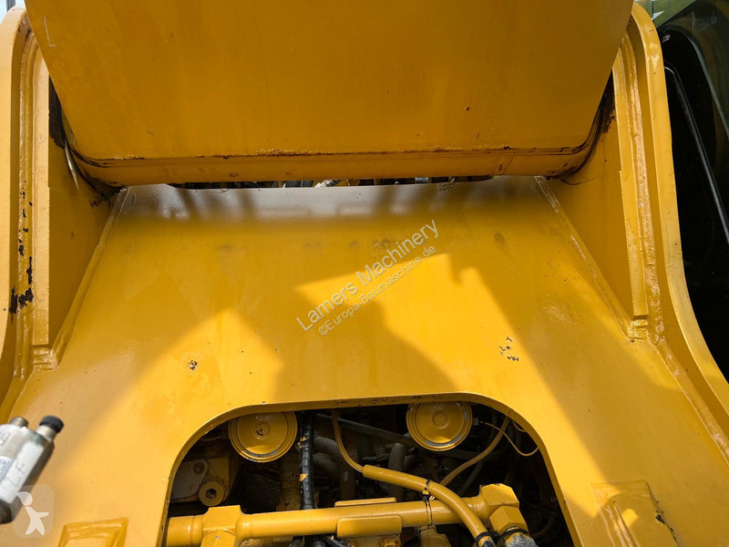 Lopatový nakládač Caterpillar NG 07B .