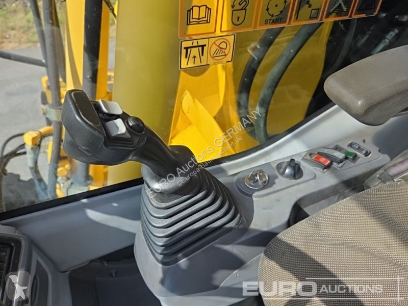 Багер Komatsu